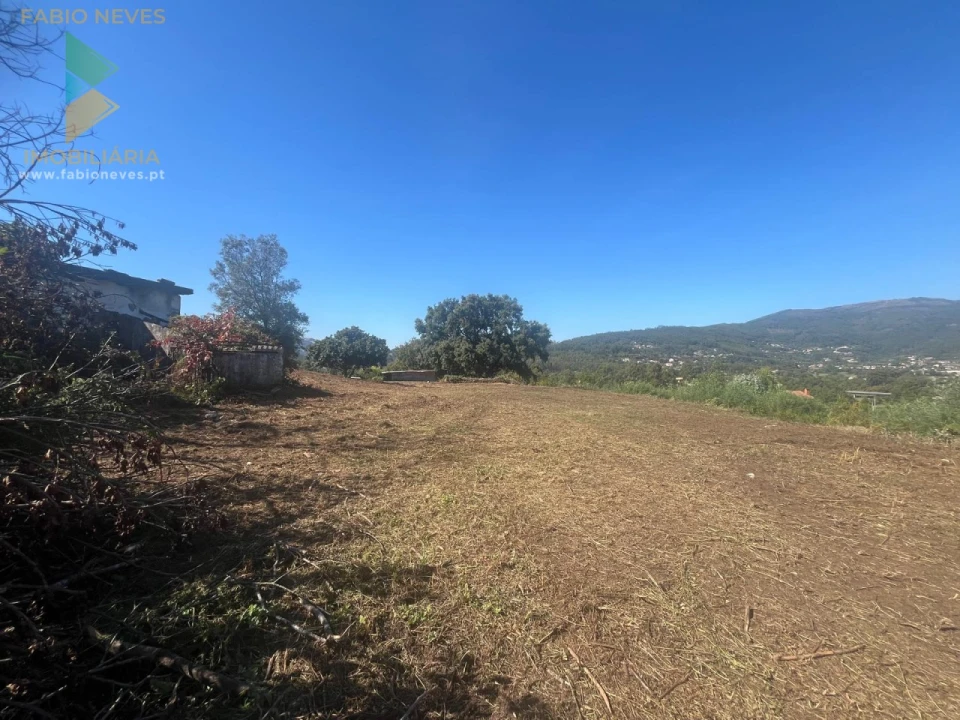 Moradia T4 para Venda em Ribeira Foto 30