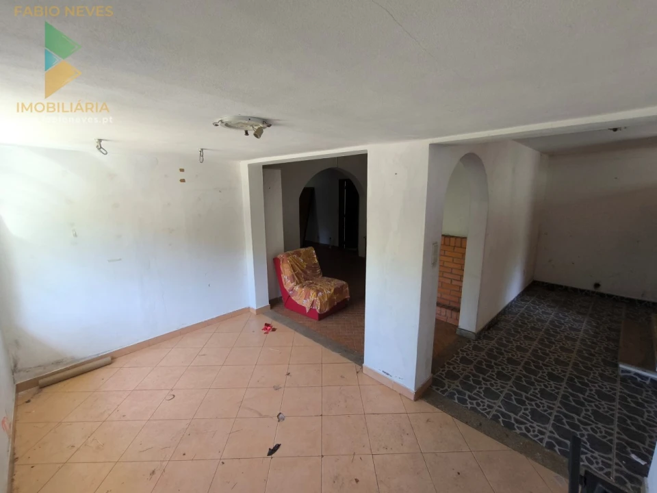 Moradia T3 para Venda em Anais Foto 29