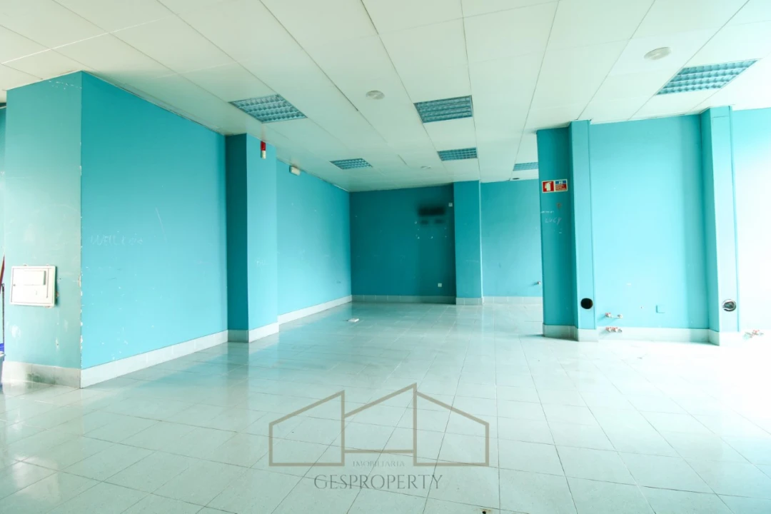 Loja para Venda em Caparica e Trafaria Foto 3