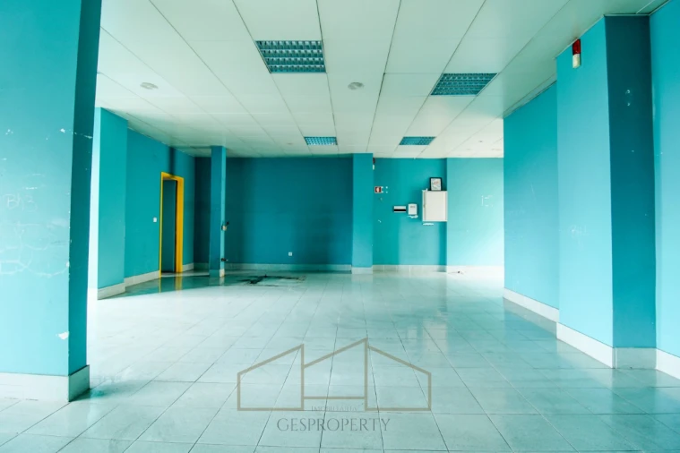 Loja para Venda em Caparica e Trafaria Foto 11