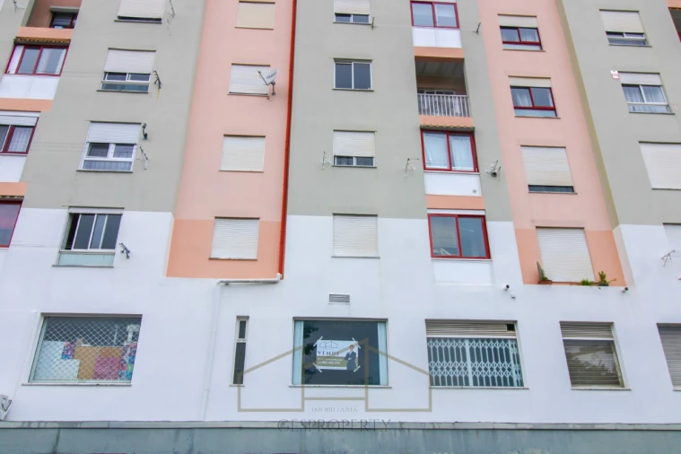 Loja para Venda em Caparica e Trafaria Foto 20