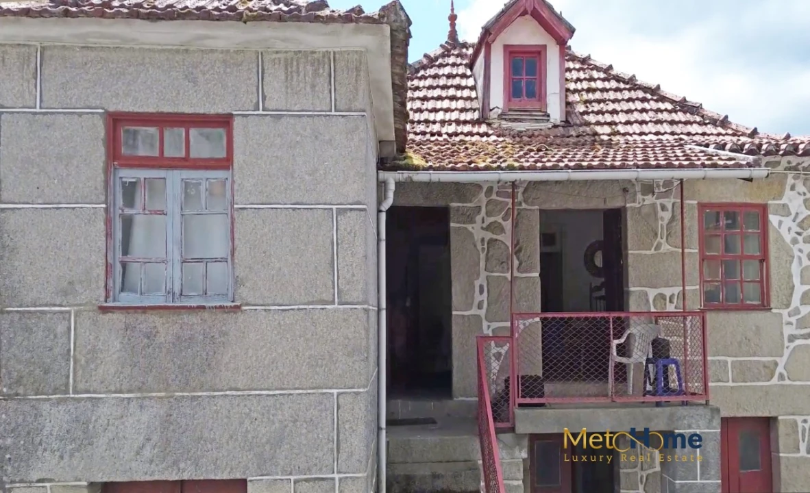 Moradia T3 para Venda em Santiago de Piães Foto 3