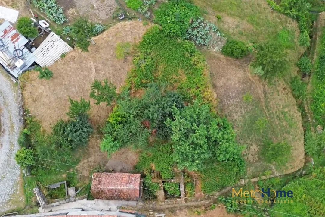 Moradia T3 para Venda em Santiago de Piães Foto 18