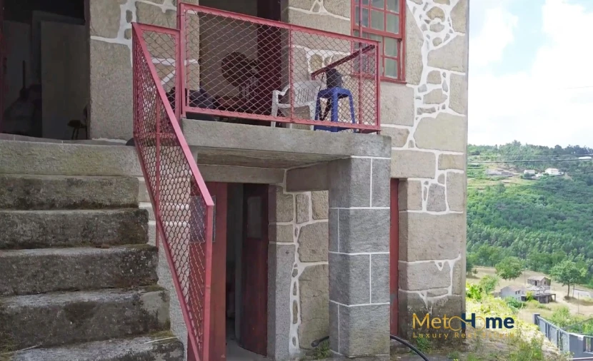 Moradia T3 para Venda em Santiago de Piães Foto 5