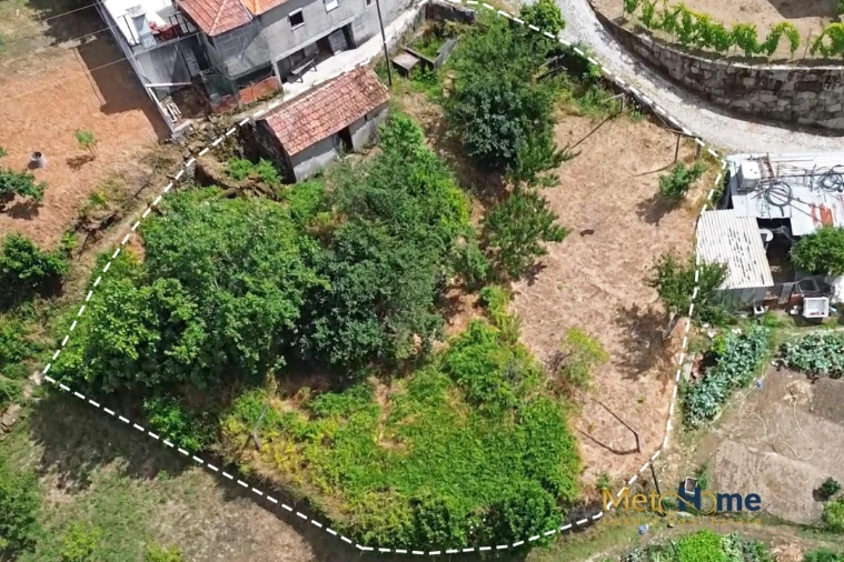 Moradia T3 para Venda em Santiago de Piães Foto 11