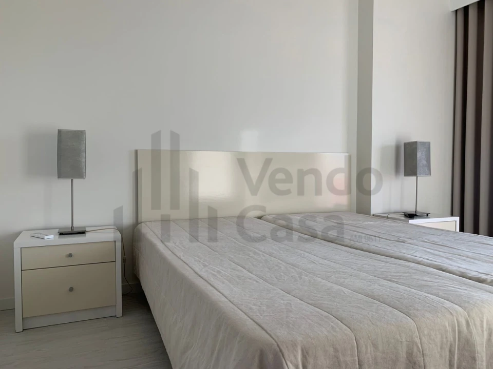 Apartamento T1 para Arrendamento em Quarteira Foto 7