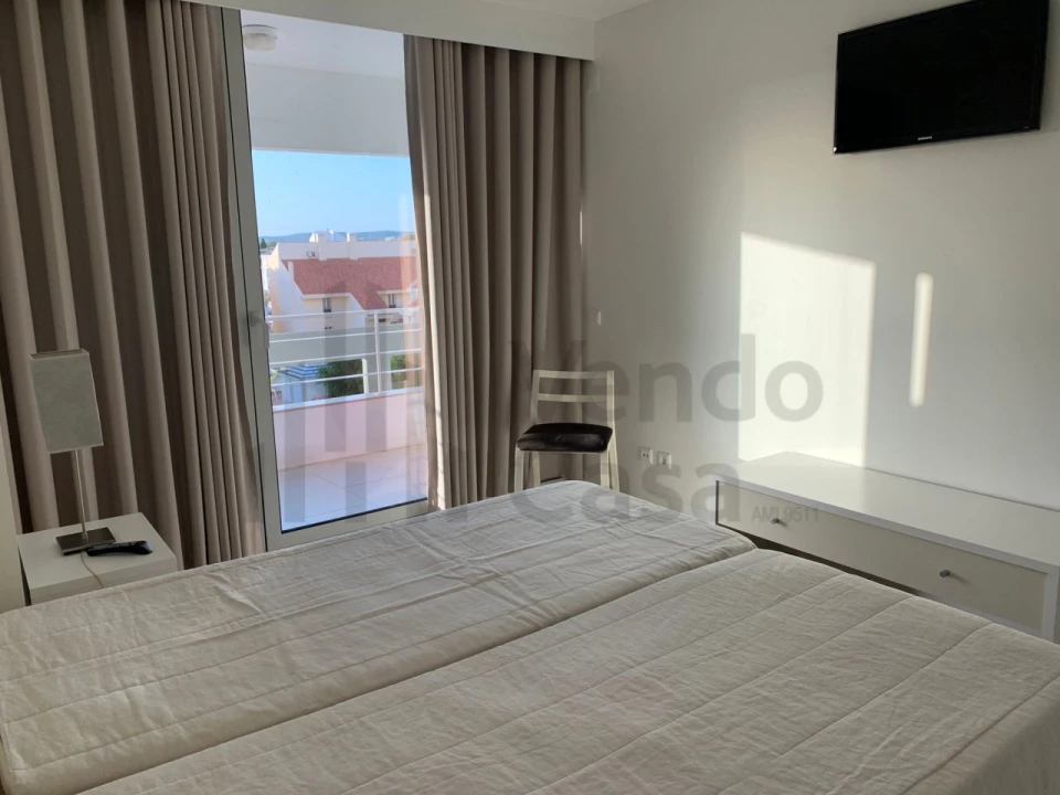 Apartamento T1 para Arrendamento em Quarteira Foto 9