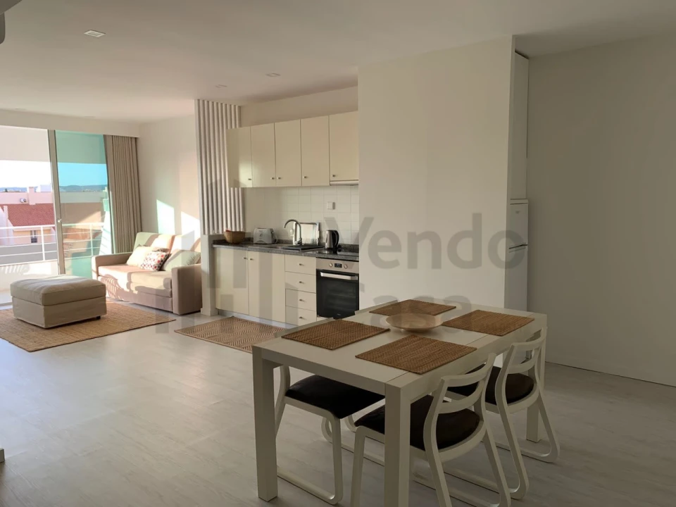 Apartamento T1 para Arrendamento em Quarteira Foto 12