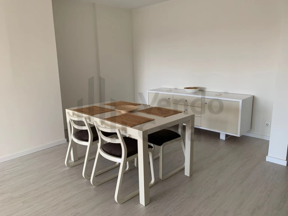 Apartamento T1 para Arrendamento em Quarteira Foto 15