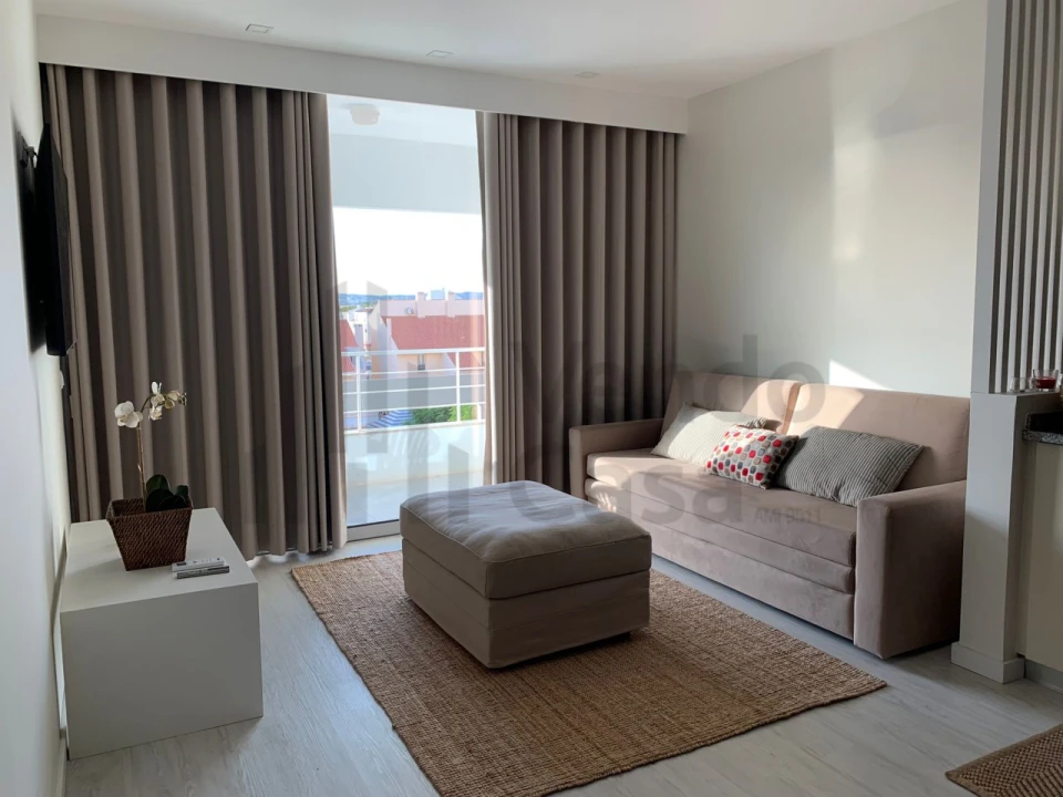 Apartamento T1 para Arrendamento em Quarteira Foto 16