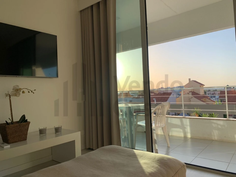 Apartamento T1 para Arrendamento em Quarteira Foto 24