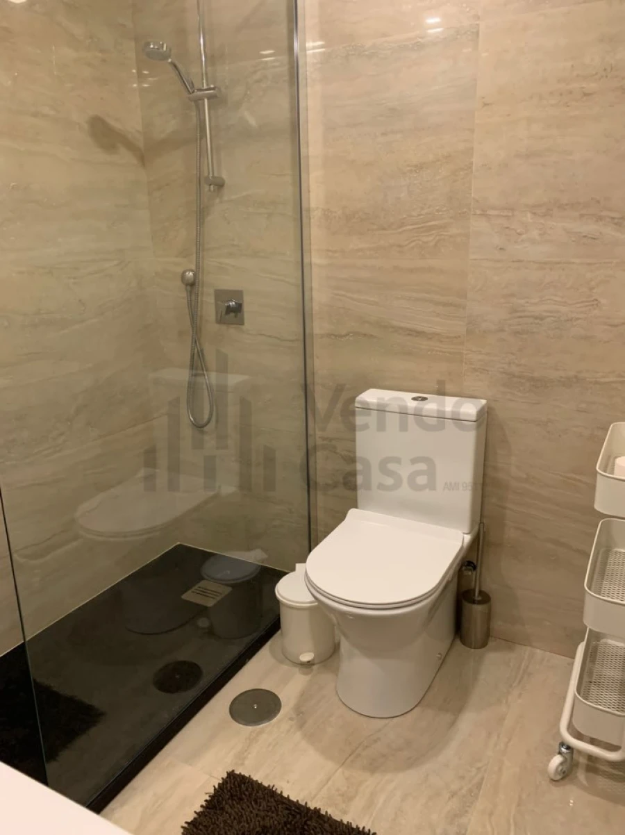 Apartamento T1 para Arrendamento em Quarteira Foto 19