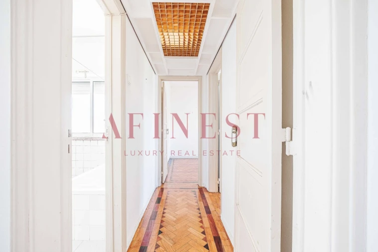 Apartamento T2 para Venda em Penha de França Foto 31