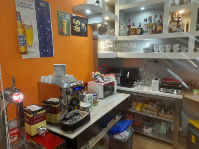 Negócio para Cedência de Quotas em Carnide Foto 7