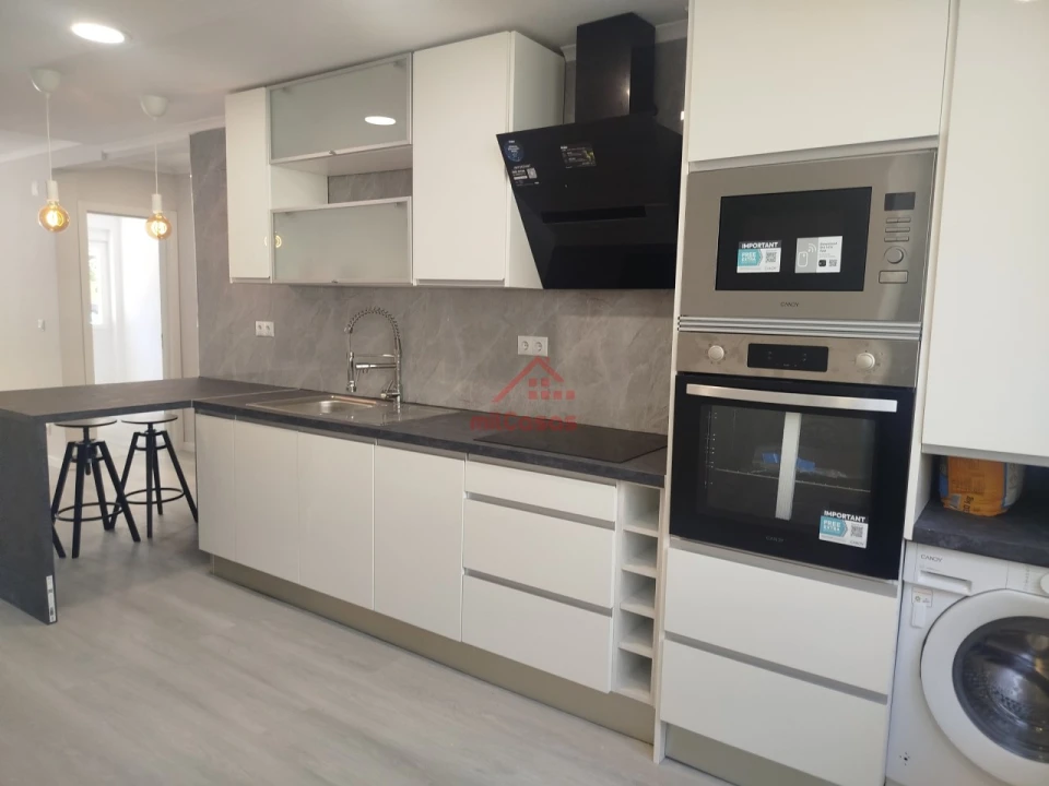 Apartamento T2 para Venda em Benfica Foto 3