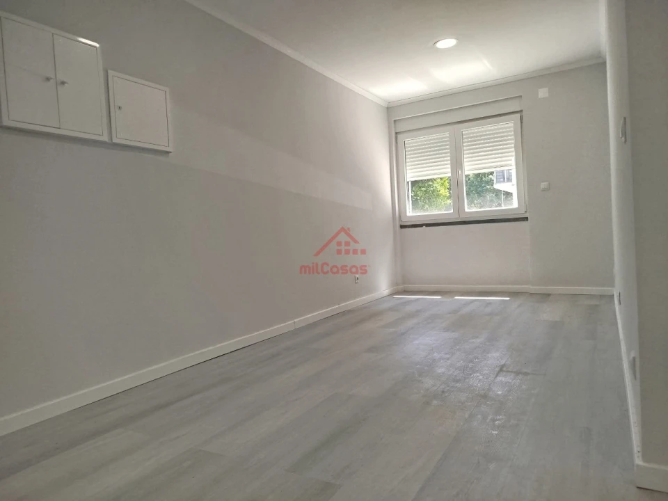 Apartamento T2 para Venda em Benfica Foto 15
