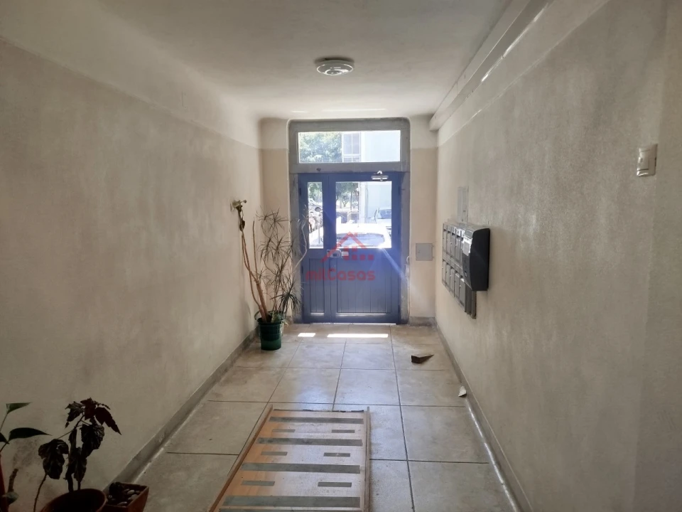 Apartamento T2 para Venda em Benfica Foto 26