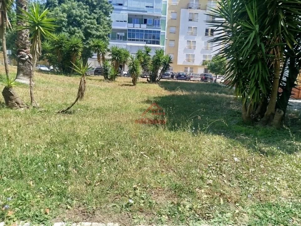 Apartamento T2 para Venda em Benfica Foto 30