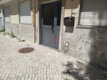 Apartamento T2 para Venda em Benfica