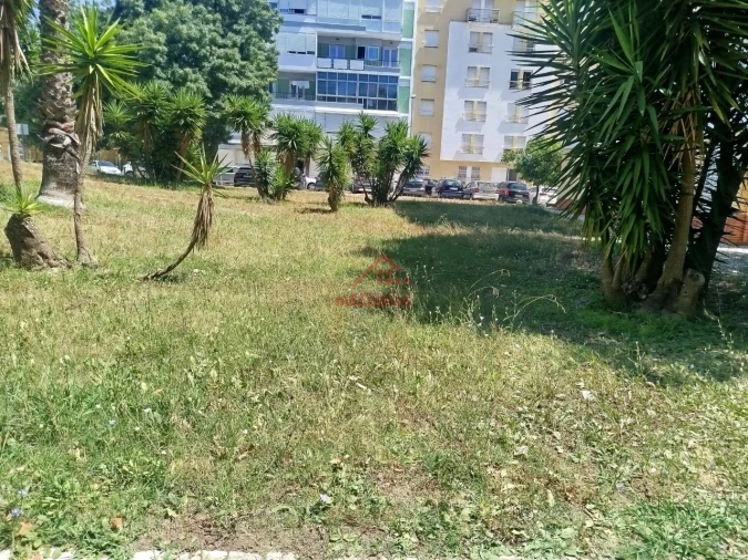 Apartamento T2 para Venda em Benfica Foto 30