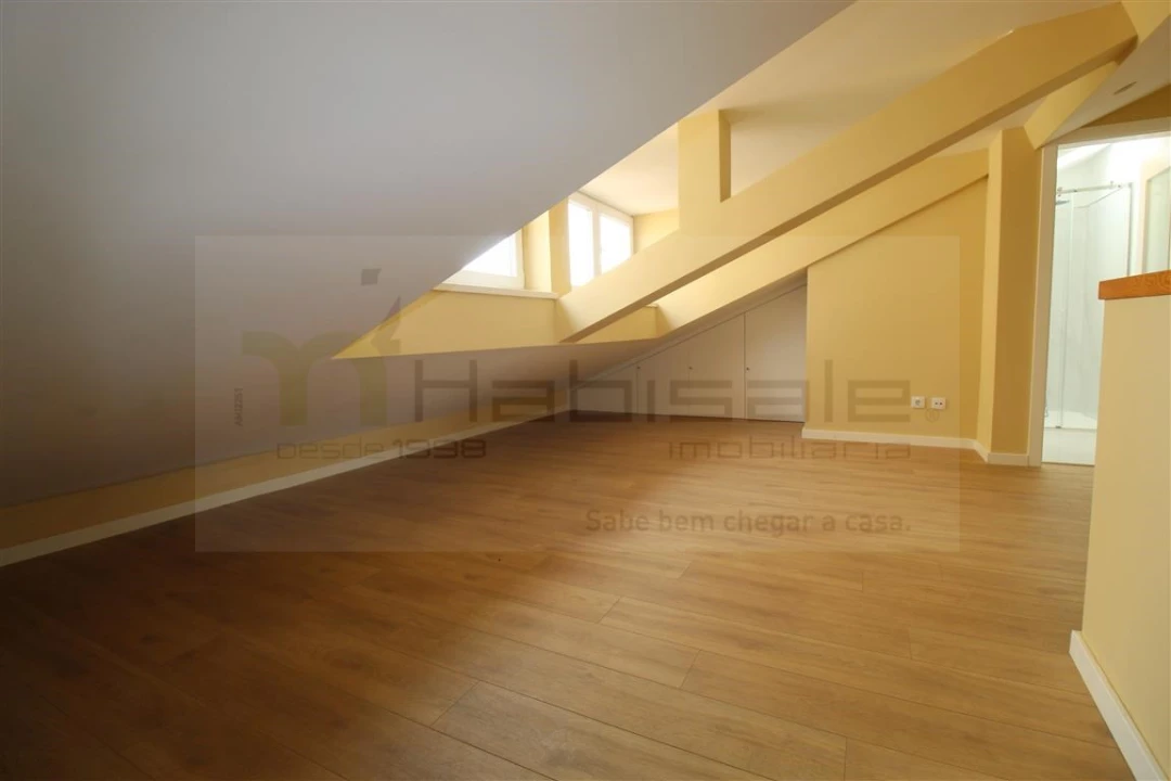 Apartamento T2 para Venda em Massamá e Monte Abraão Foto 10