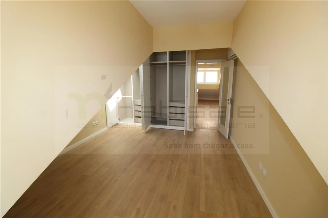 Apartamento T2 para Venda em Massamá e Monte Abraão Foto 17