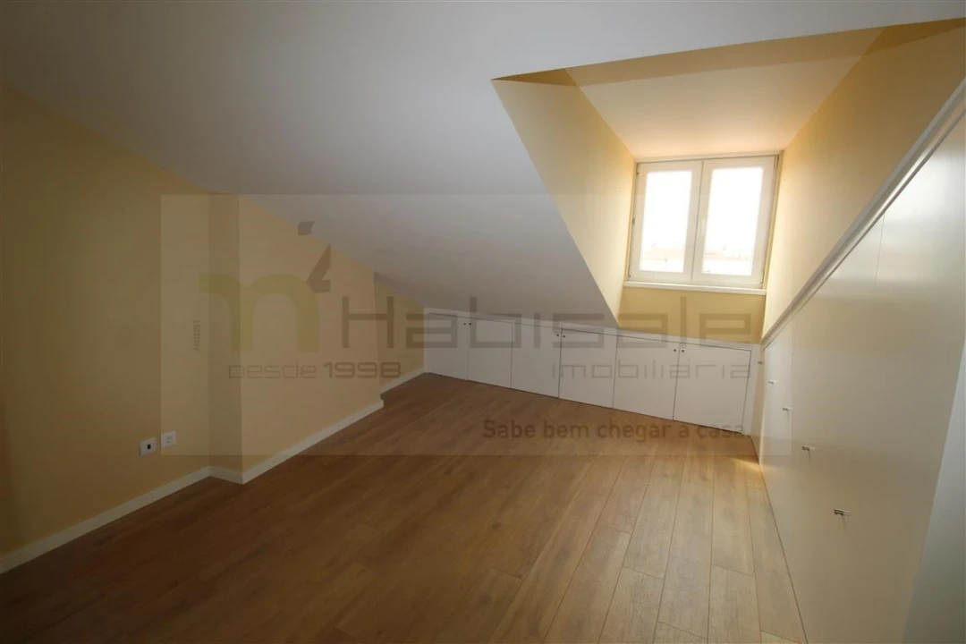 Apartamento T2 para Venda em Massamá e Monte Abraão Foto 18