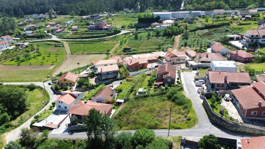 Terreno para Venda em Arcozelo Foto 4