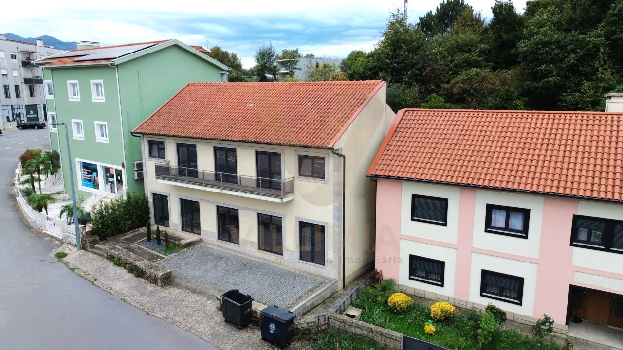 Prédio para Venda em Arca e Ponte de Lima Foto 1