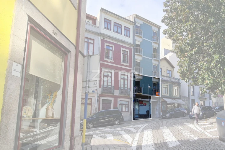 Apartamento T4 para Venda em Cedofeita, Santo Ildefonso, Sé, Miragaia, São Nicolau e Vitória Foto 3