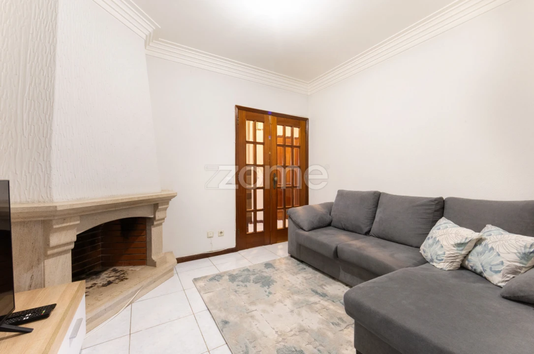Apartamento T1 para Venda em Alfena Foto 5