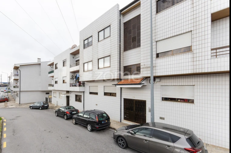 Apartamento T1 para Venda em Alfena Foto 1