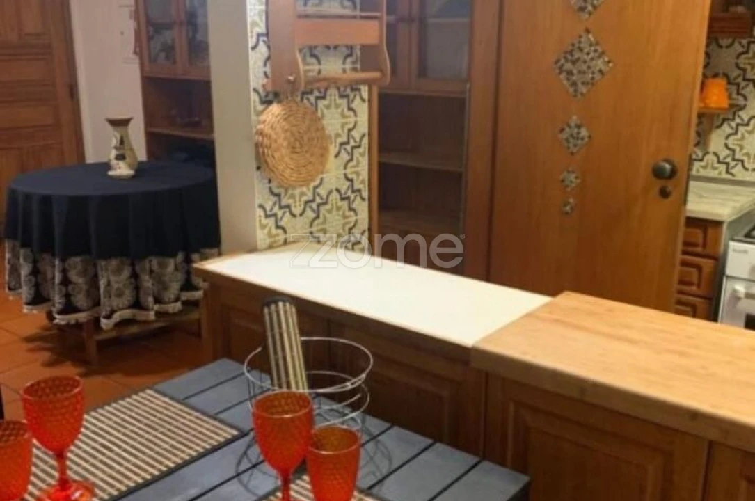 Apartamento T1 para Venda em Sé Nova, Santa Cruz, Almedina e São Bartolomeu Foto 4
