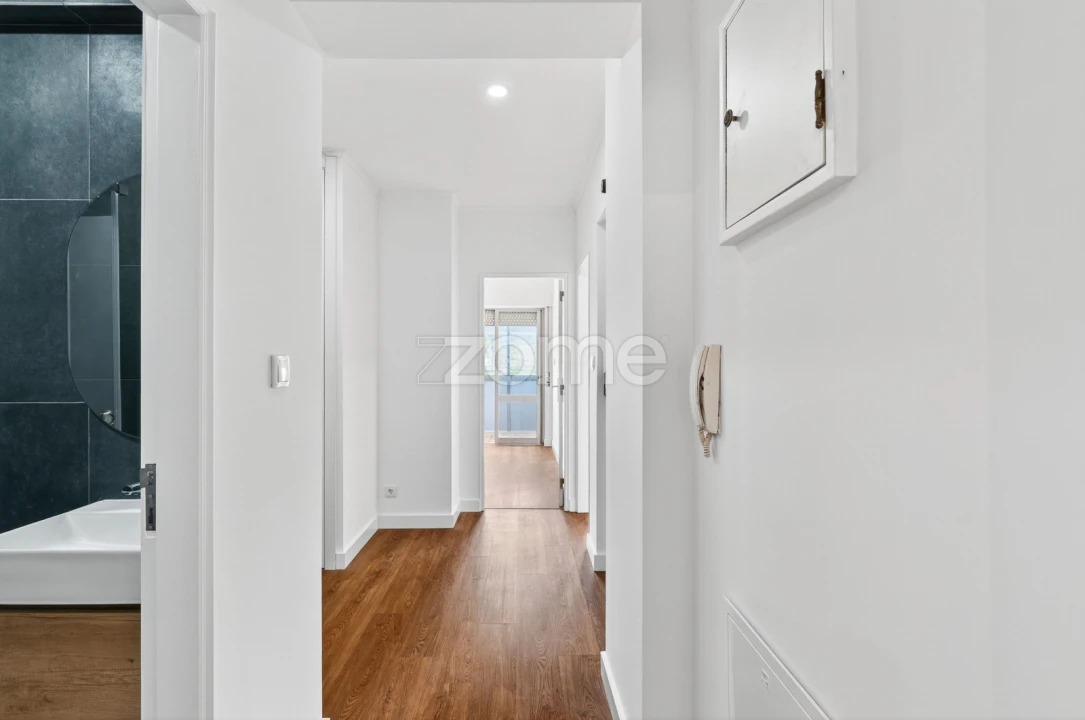 Apartamento T3 para Venda em Póvoa de Santo Adrião e Olival Basto Foto 13