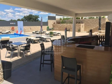 Moradia T10 para Venda em Albufeira e Olhos de Água