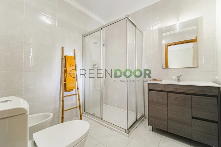 Moradia T2 para Venda em Amora Foto 20