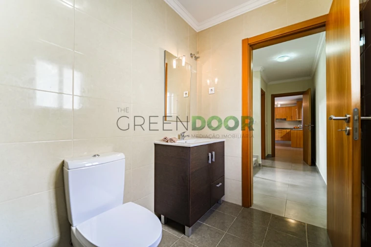 Moradia T2 para Venda em Amora Foto 26