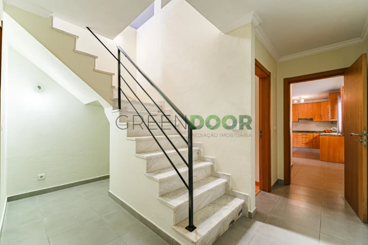 Moradia T2 para Venda em Amora Foto 28