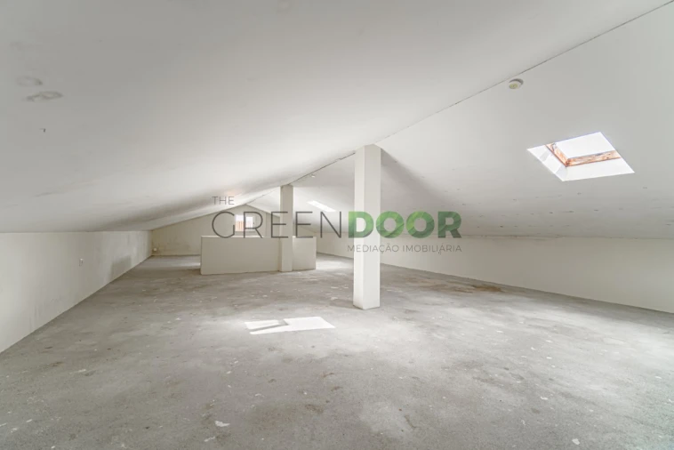 Moradia T2 para Venda em Amora Foto 32