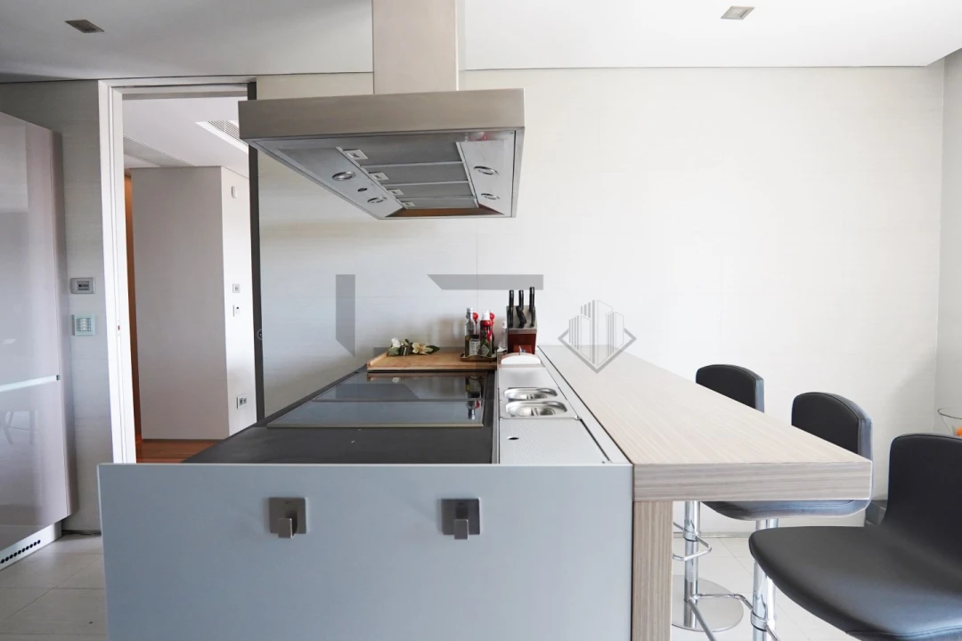Apartamento T5 para Venda em Avenidas Novas Foto 28
