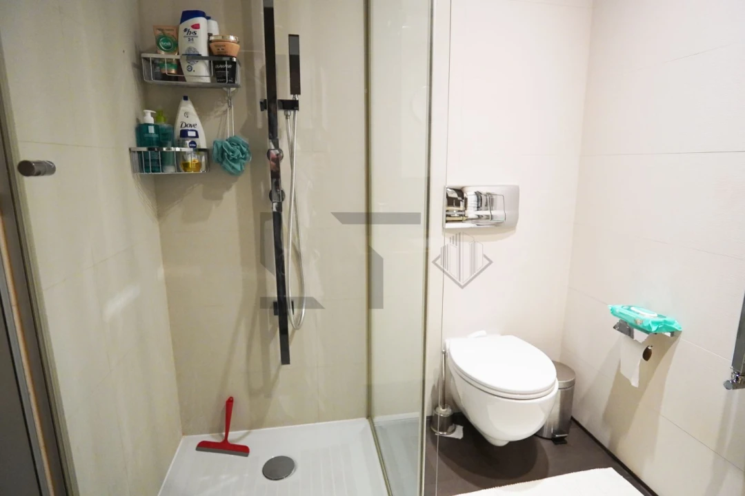 Apartamento T5 para Venda em Avenidas Novas Foto 50