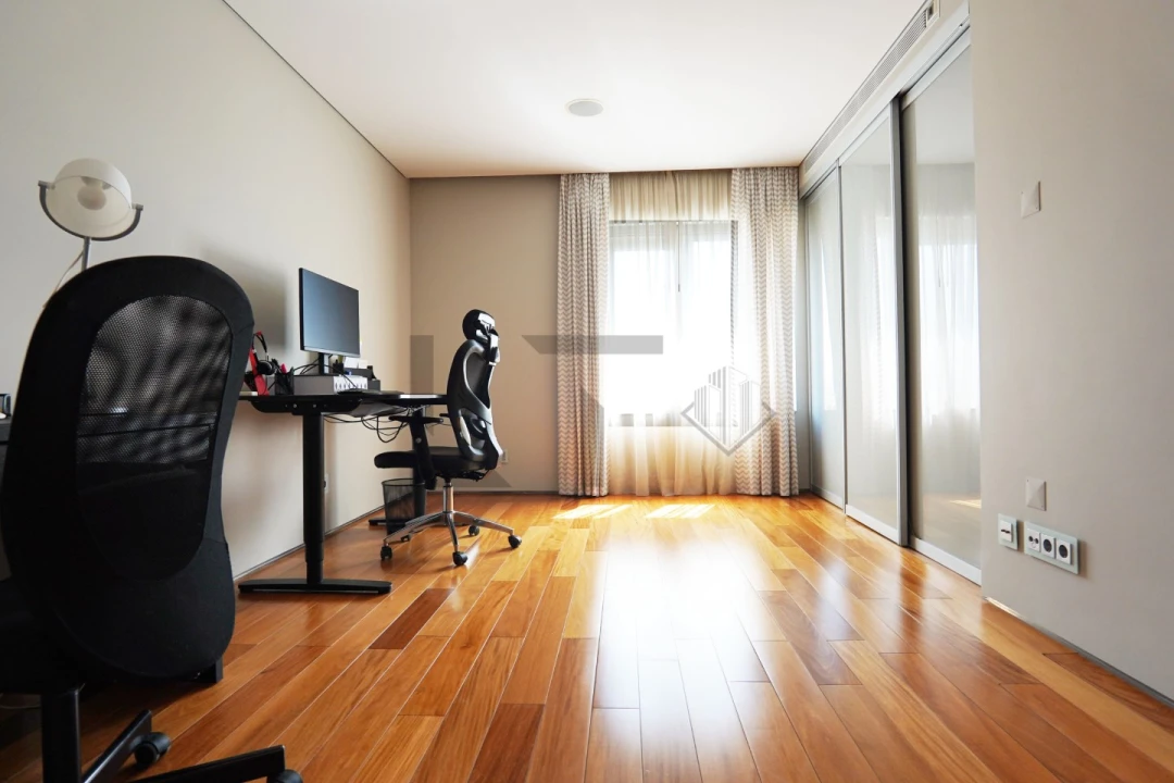 Apartamento T5 para Venda em Avenidas Novas Foto 53