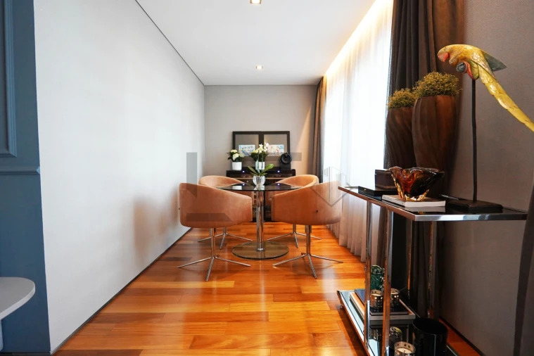 Apartamento T5 para Venda em Avenidas Novas Foto 8