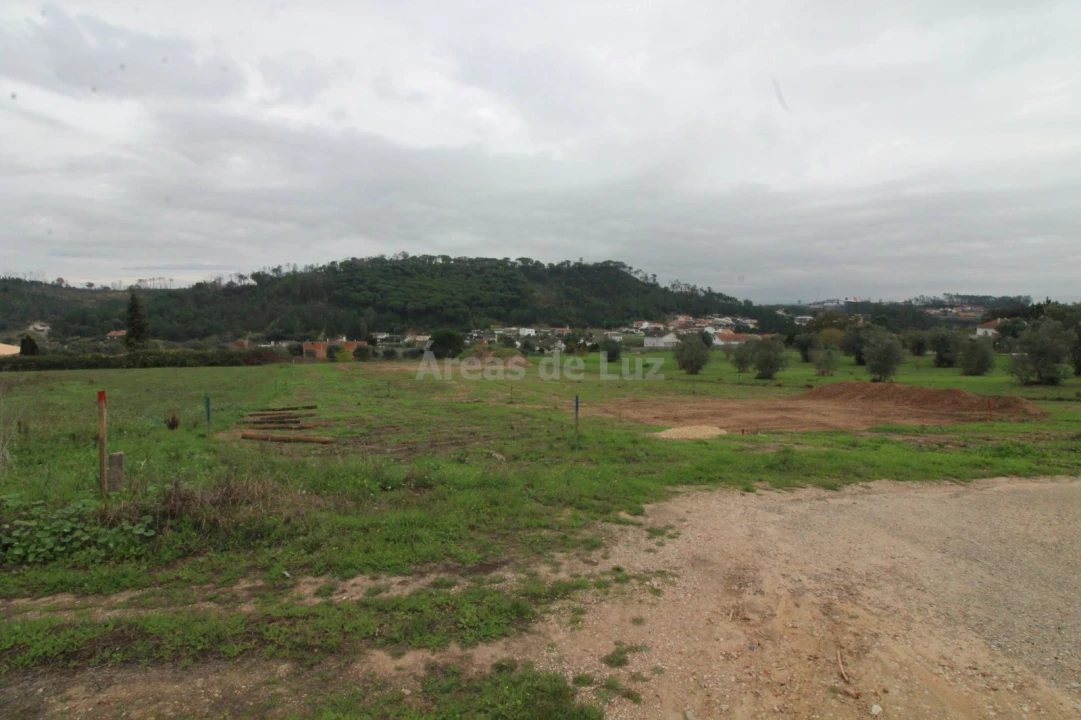 Moradia T4 para Venda em Arrabal Foto 18