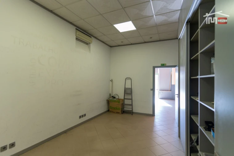 Loja para Venda em Nossa Senhora da Piedade Foto 3