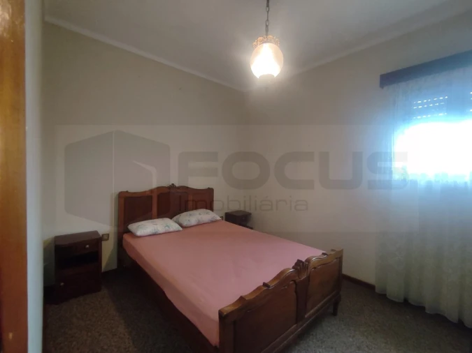 Moradia T4 para Venda em Palhaça Foto 15