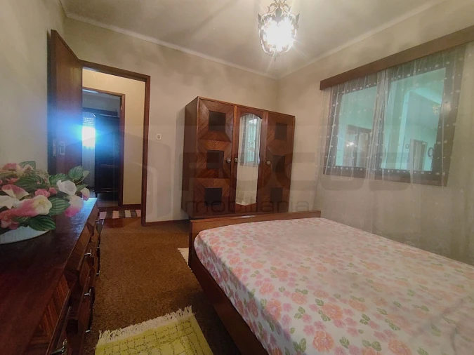 Moradia T4 para Venda em Palhaça Foto 16