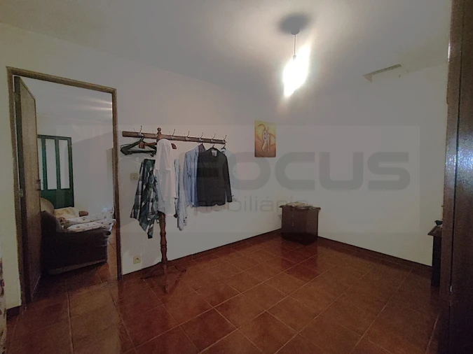 Moradia T4 para Venda em Palhaça Foto 23