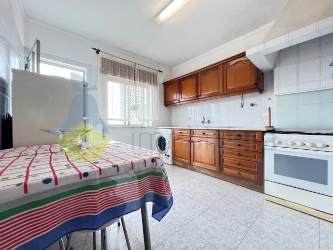 Apartamento T2 para Venda em Portimão Foto 7
