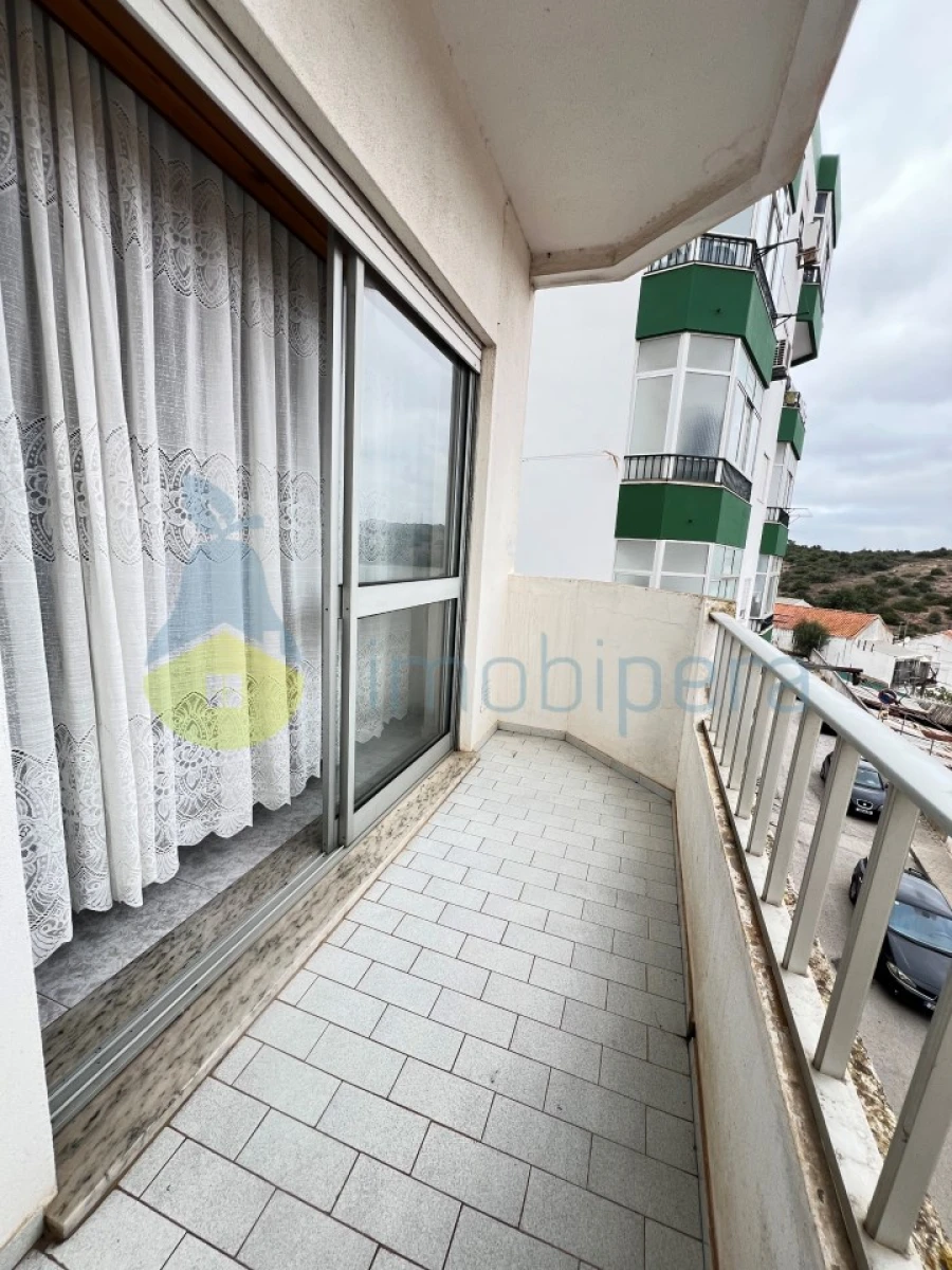Apartamento T2 para Venda em Portimão Foto 8